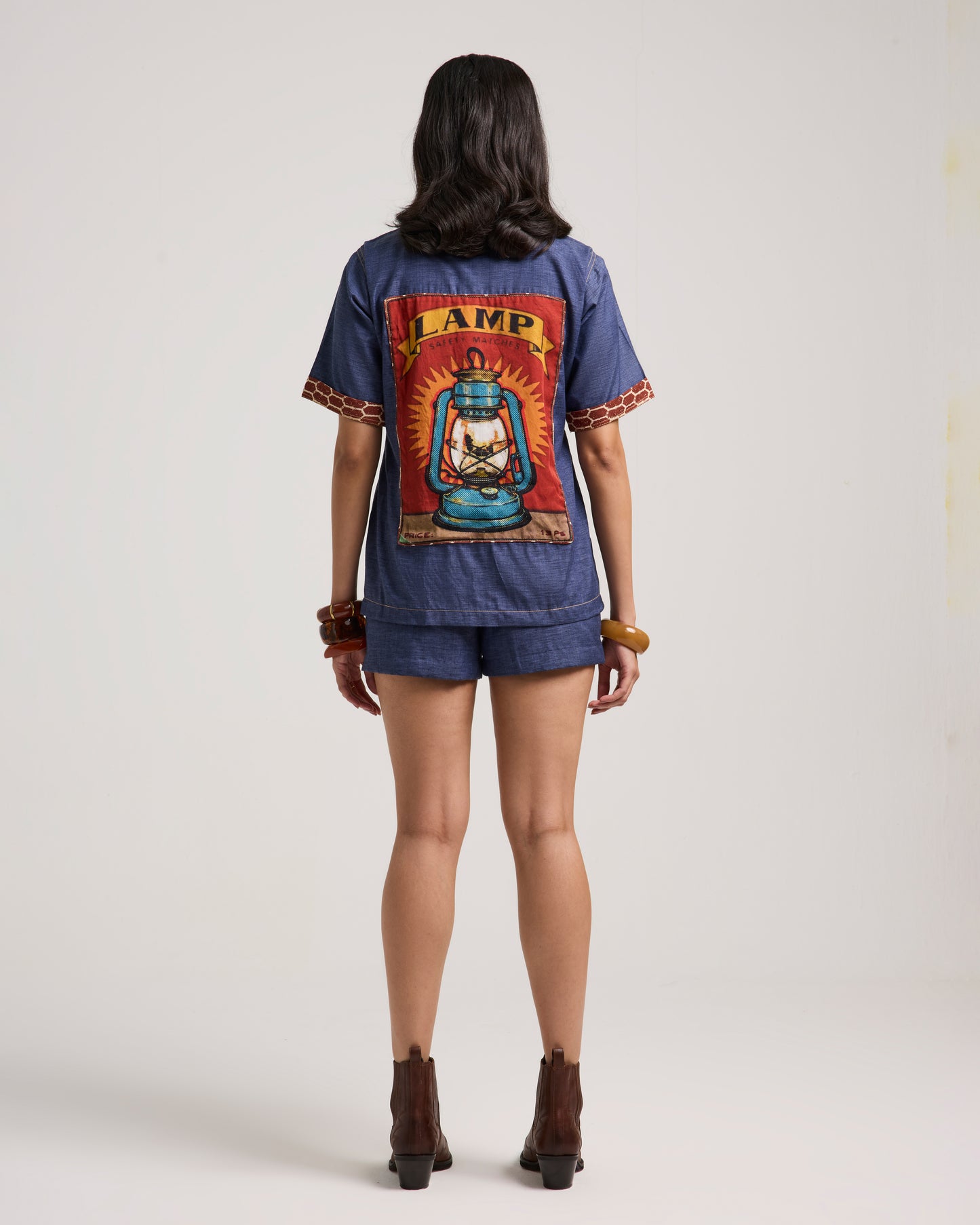 Lamp Shirt Set