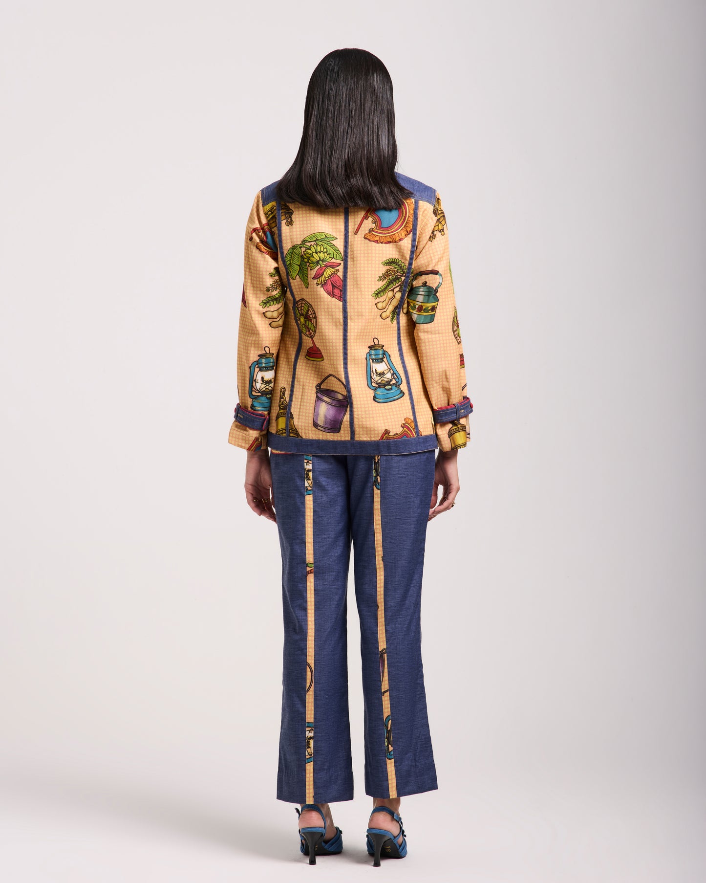 Sanduk Blazer