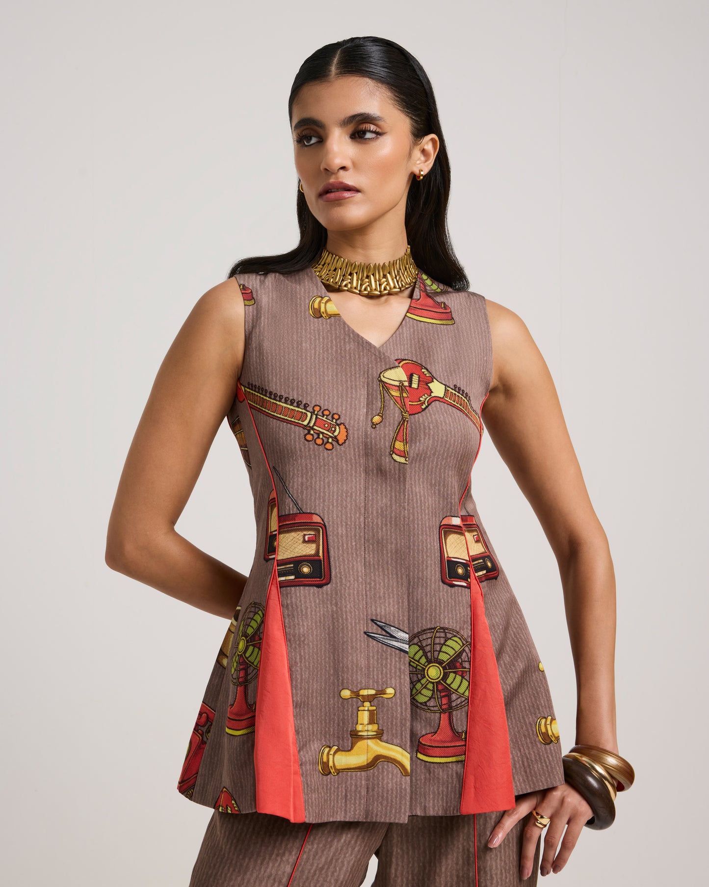 Rozaana Vest