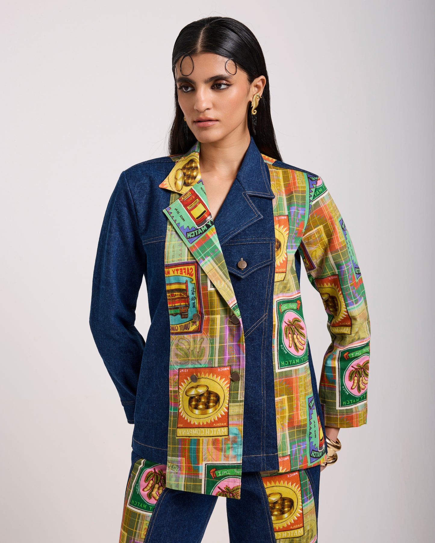 Khazaana Blazer